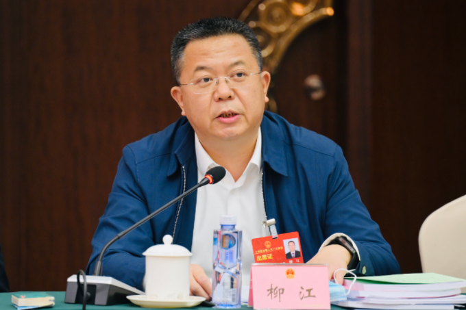 長虹控股集團黨委副書記、副董事長、總經(jīng)理柳江